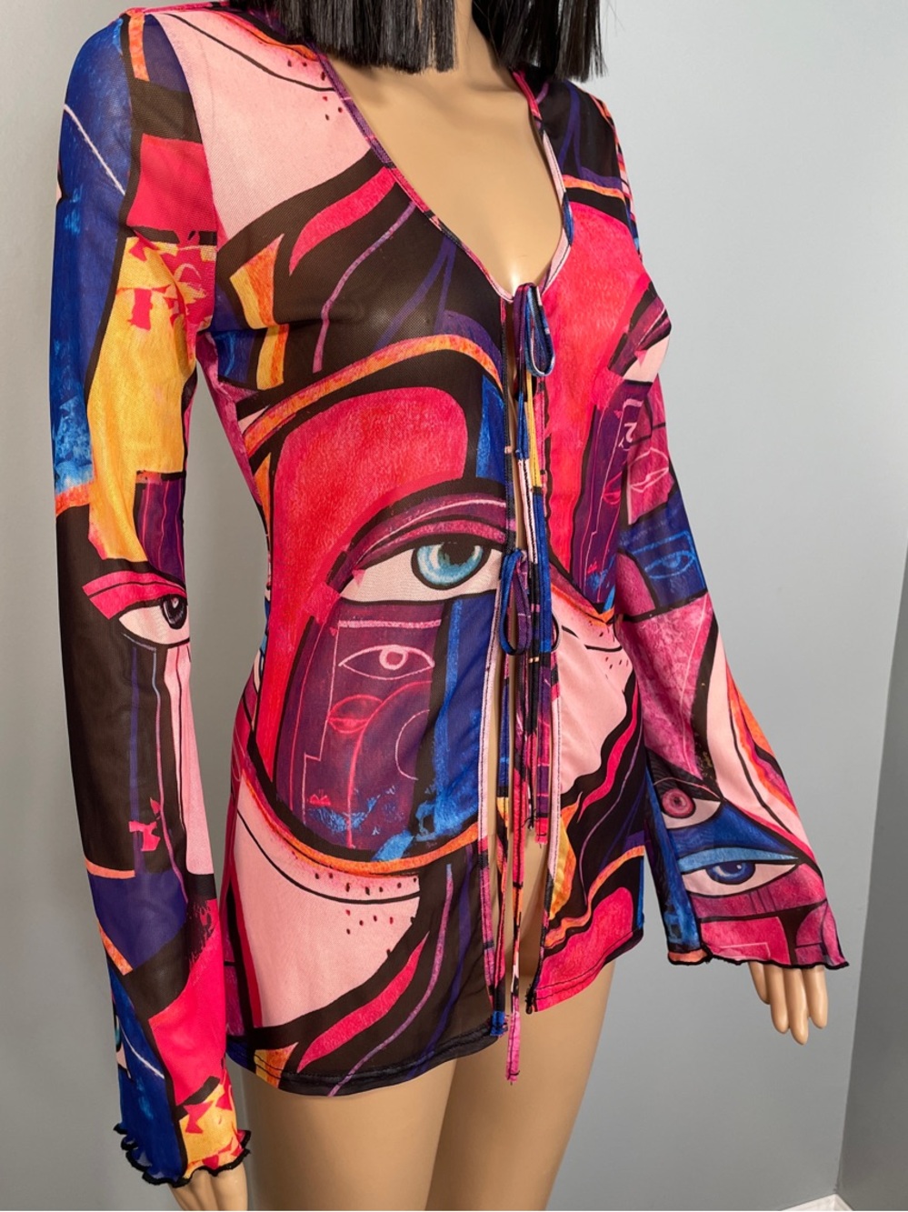 AKIRA Multicolor Abstract Eye-Print Tie-Front Button-Down Top